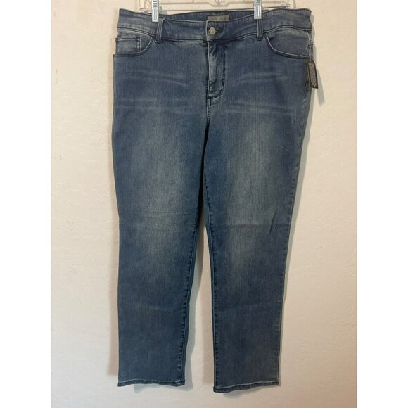 Chico's So Slimming Sz 2.5 ( US L 14) Medium Wash Straight Leg - Picture 3 of 7